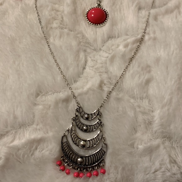 Pink and silver tone necklace with matching earrings - Picture 6 of 6